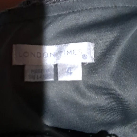 London Times dress, size 4 - Picture 8 of 8